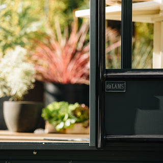 Luxia Anlehngewächshaus